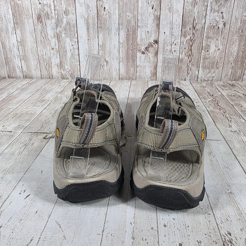 Keen Newport H2 Mens 8.5 Waterproof Hiking Sandals Olive Green Tan 110230-BROB